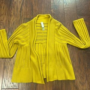 Fossil mustard cardigan
